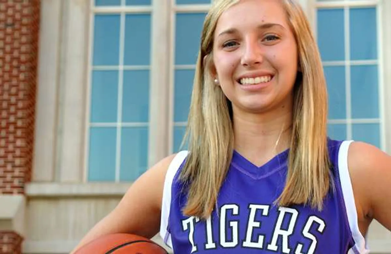 1116_2009_Spotlight_Evans1; Darlington's Lindsay Evans on Monday, Nov. 16, 2009. (Photo/Lindy Dugger Cordell) DSC_9608 11-16-09