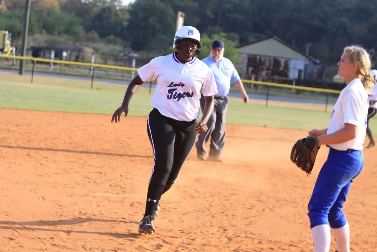 Darlington Varsity Softball 2011