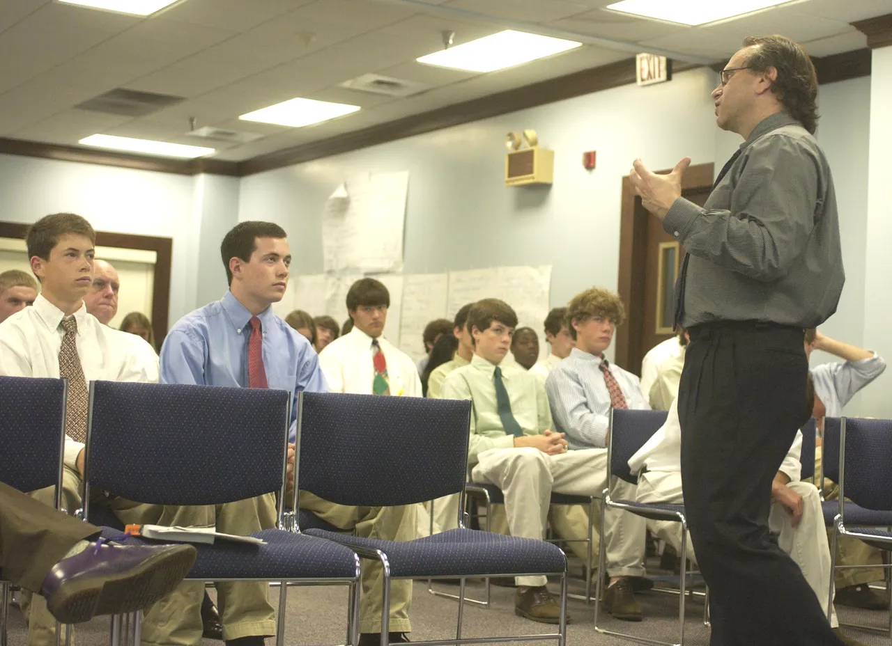Bissinger leads one of the breakout sessions after his talk.