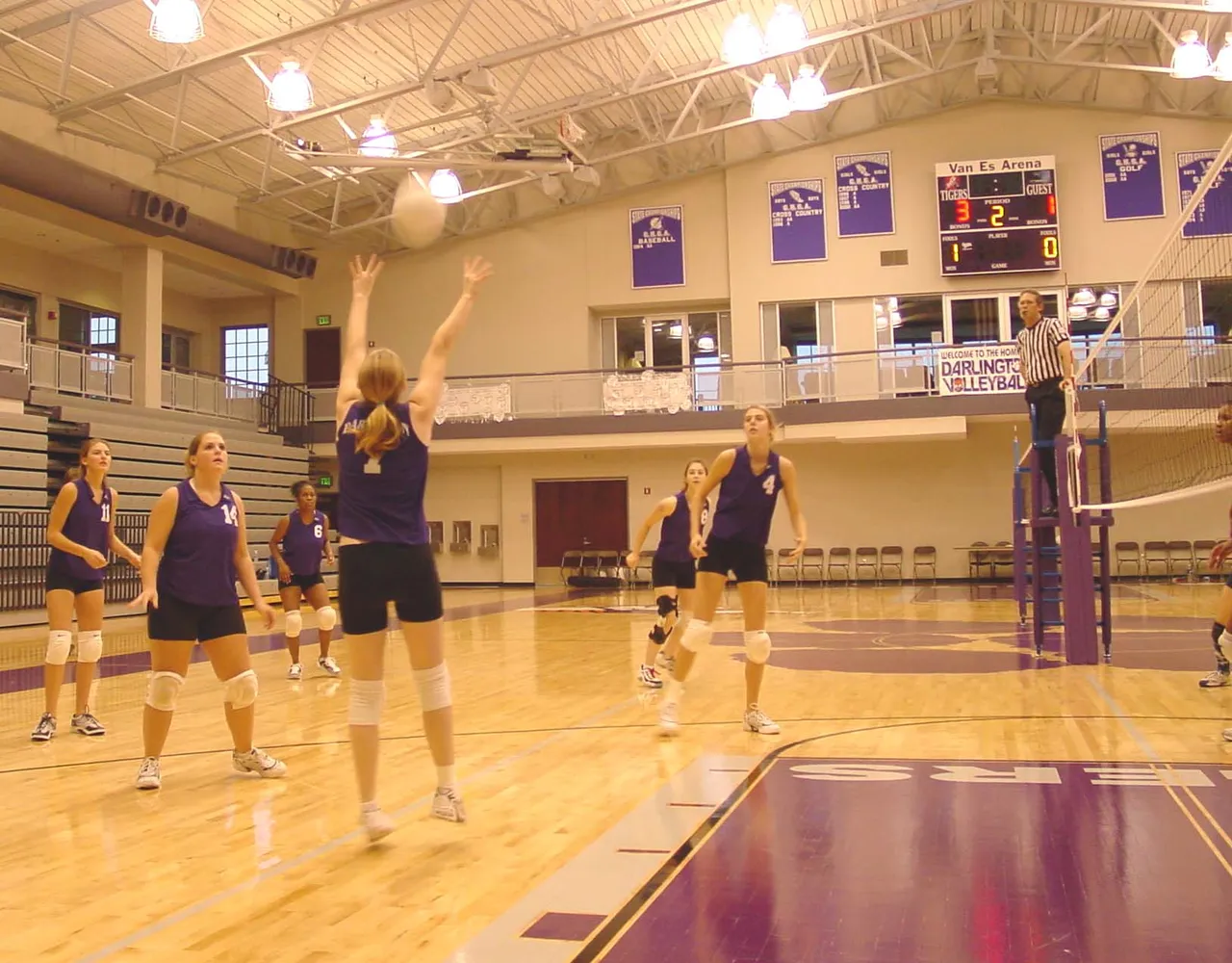 The Upper School volleyball team finished with eight more wins than its previous record.