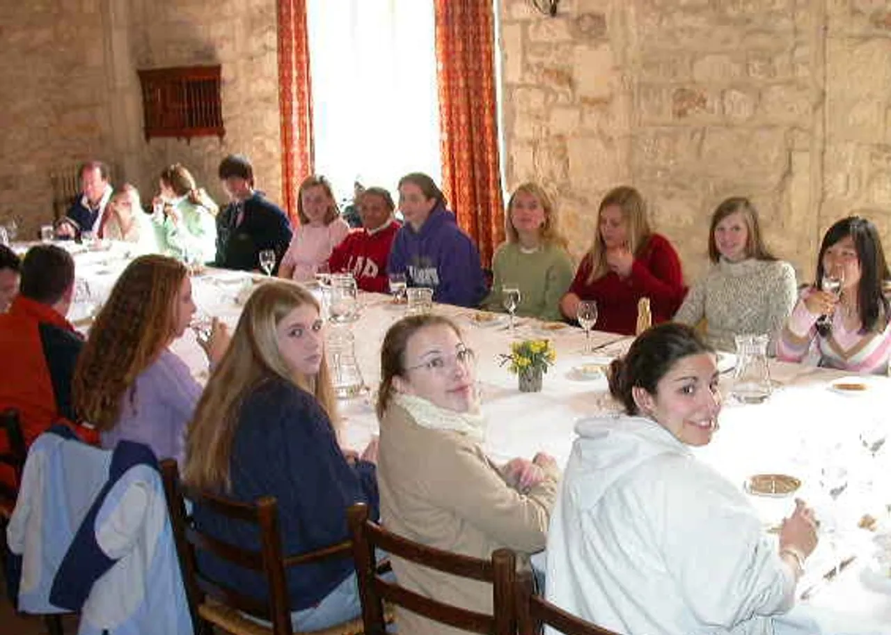 French Club travels to France.