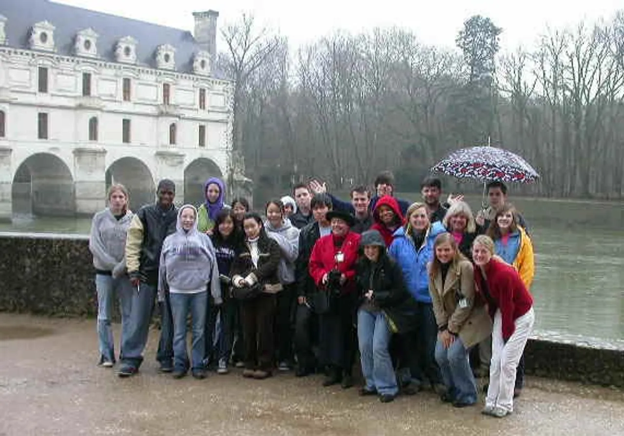 French Club travels to France.