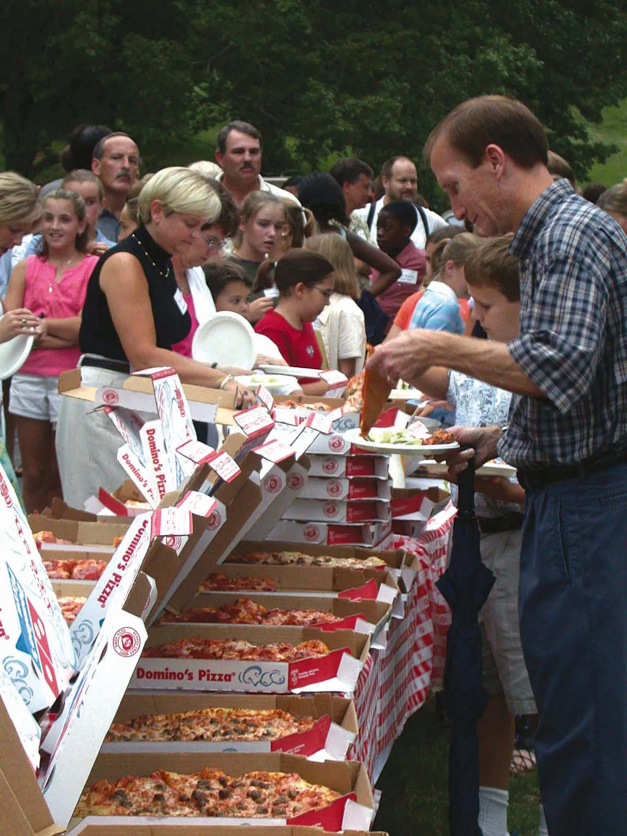 The pizza dinner was a hit with parents and students.