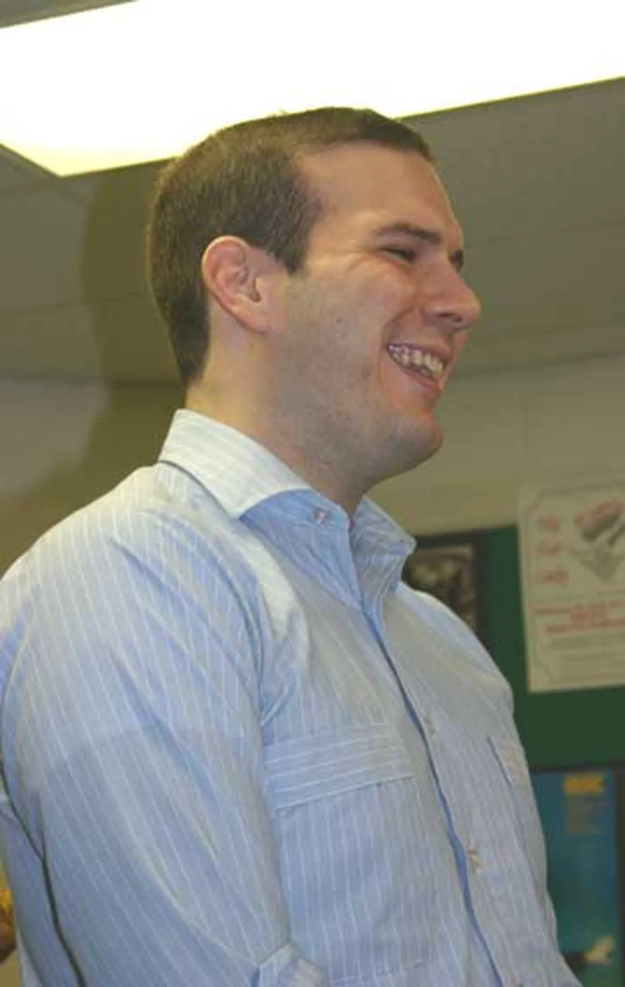 Kyle Minshew ('97) speaks to Mrs. Ortega's musical theater class Nov. 1.