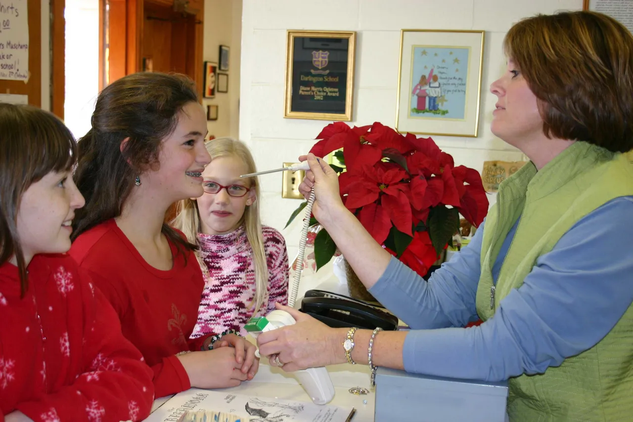 Kim Jackson and Middle School students