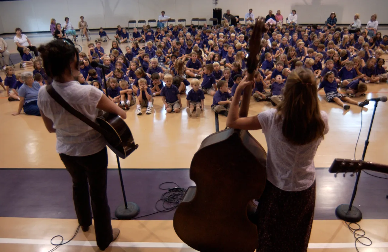 The Biscuit Burners, an acoustic group from Asheville, N.C., performed for the Lower, Middle and Upper Schools.