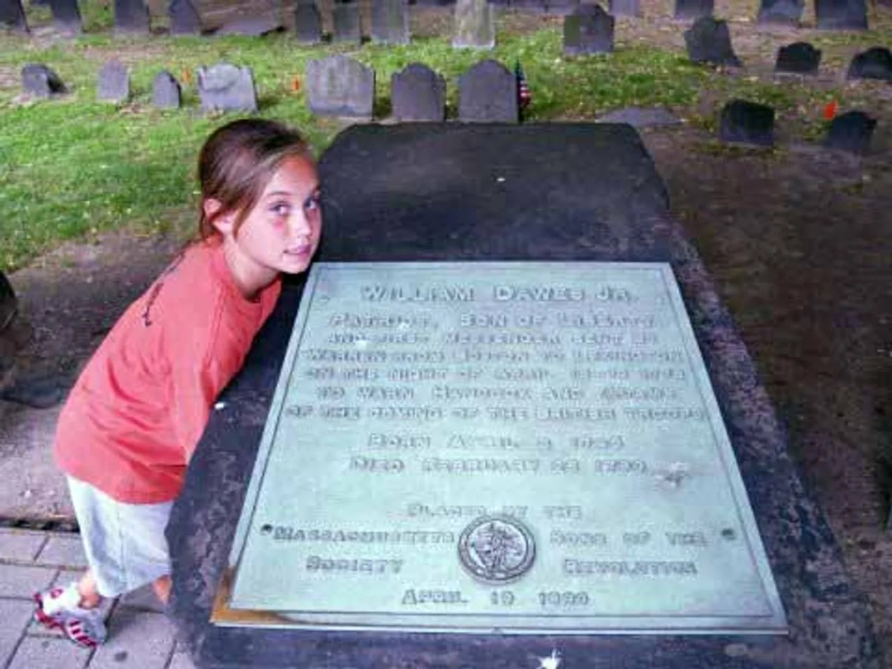 Allie Hurley at Dawes' grave site at King's Chapel.