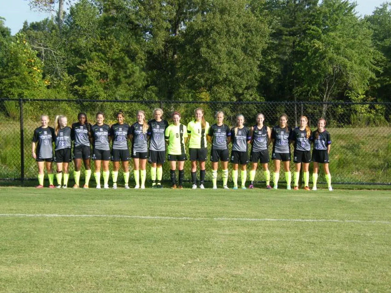 Darlington's U19 Girls get ready to compete at the Atlanta Cup.