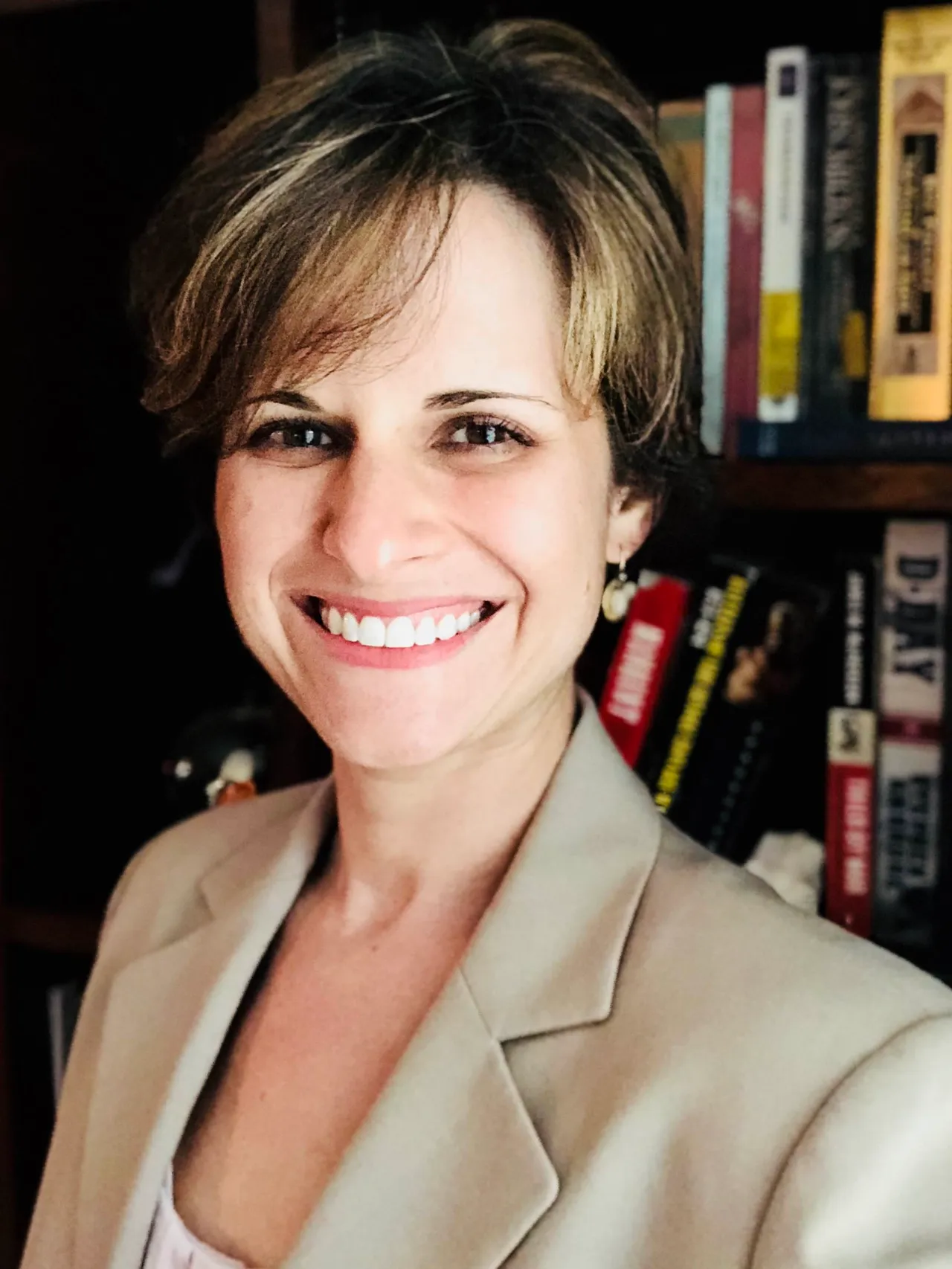 Marie (Hodge) Gordon (’99, LD ’12)